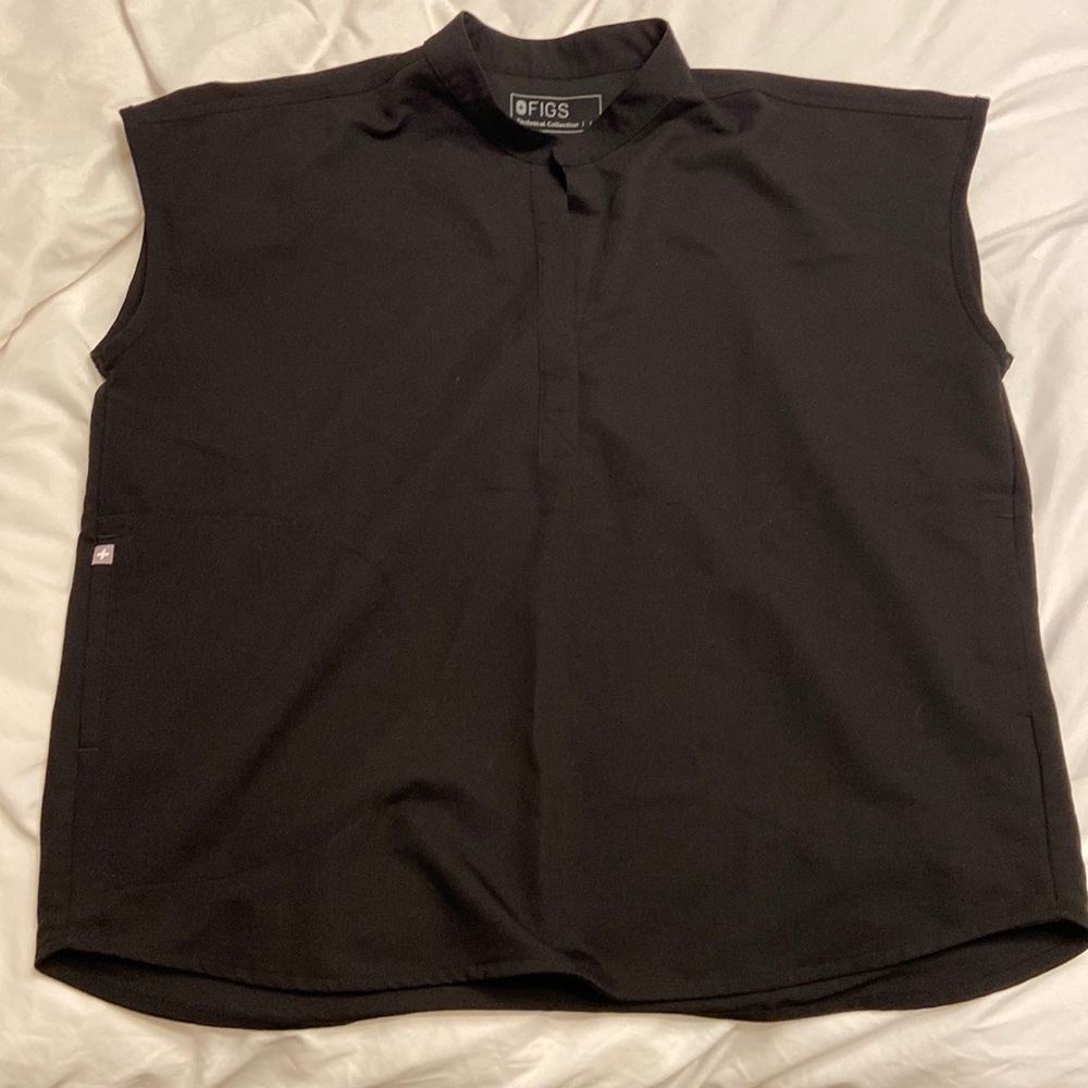 Figs Rafaela black mandarin collar scrub top